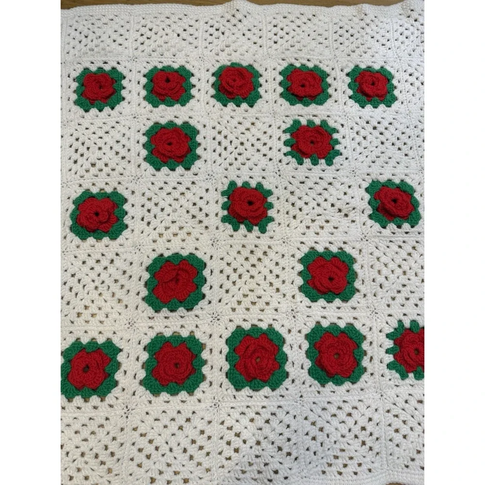 VTG Handmade Crochet Rose Afghan Blanket Raised Roses Granny Square Lap Throw